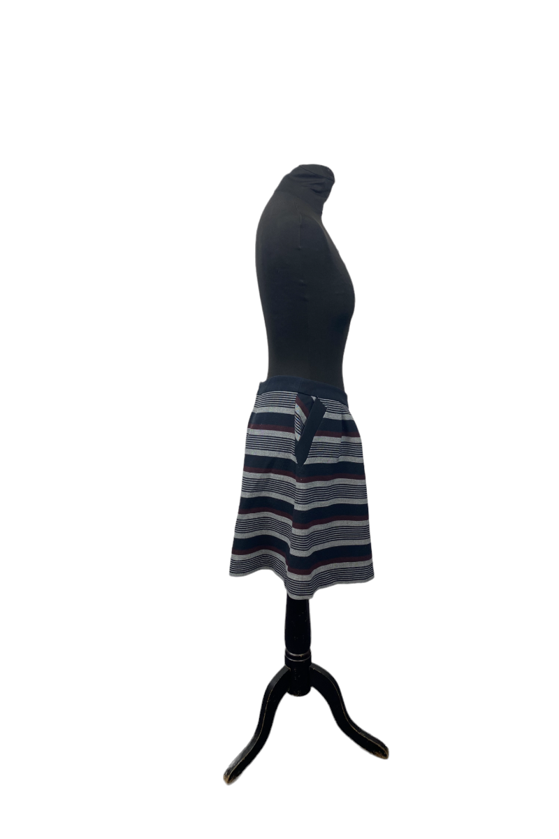 Jupe courte rayée, T42
