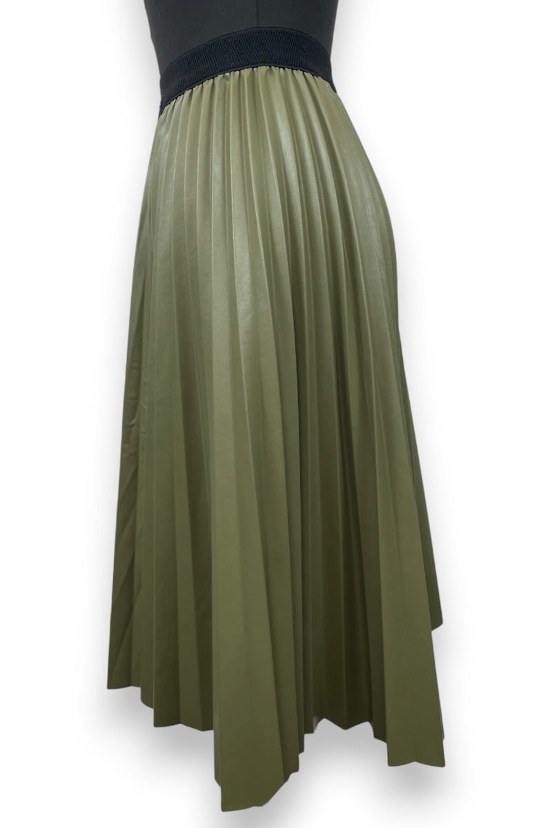 Jupe plissée verte, TM