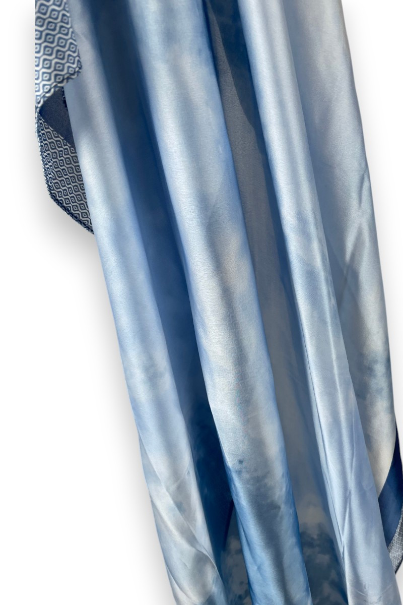 Foulard satiné "Bleu Céleste"