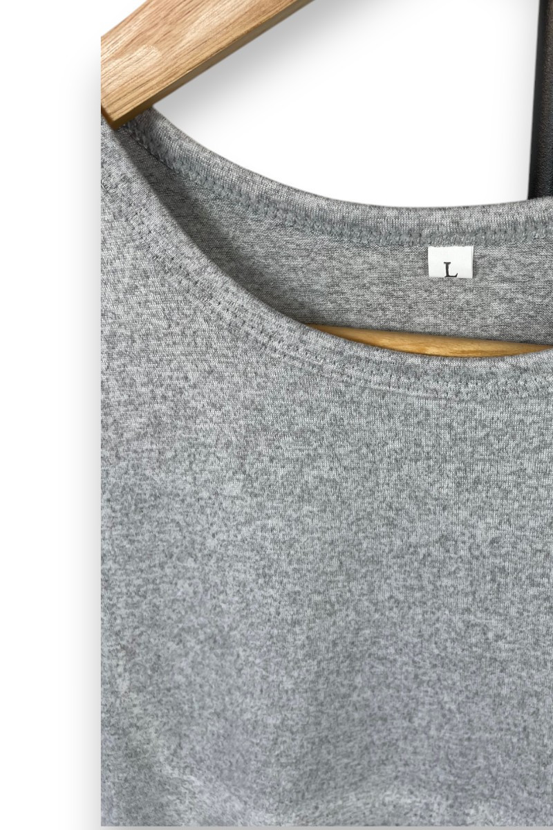 Robe tee-shirt grise – L’indispensable minimaliste