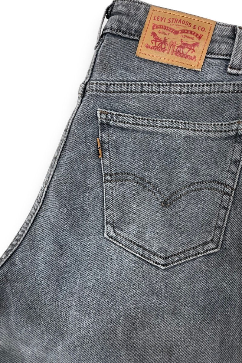 Jean Levi’s 721 Vintage High Rise Skinny – Gris Fumé