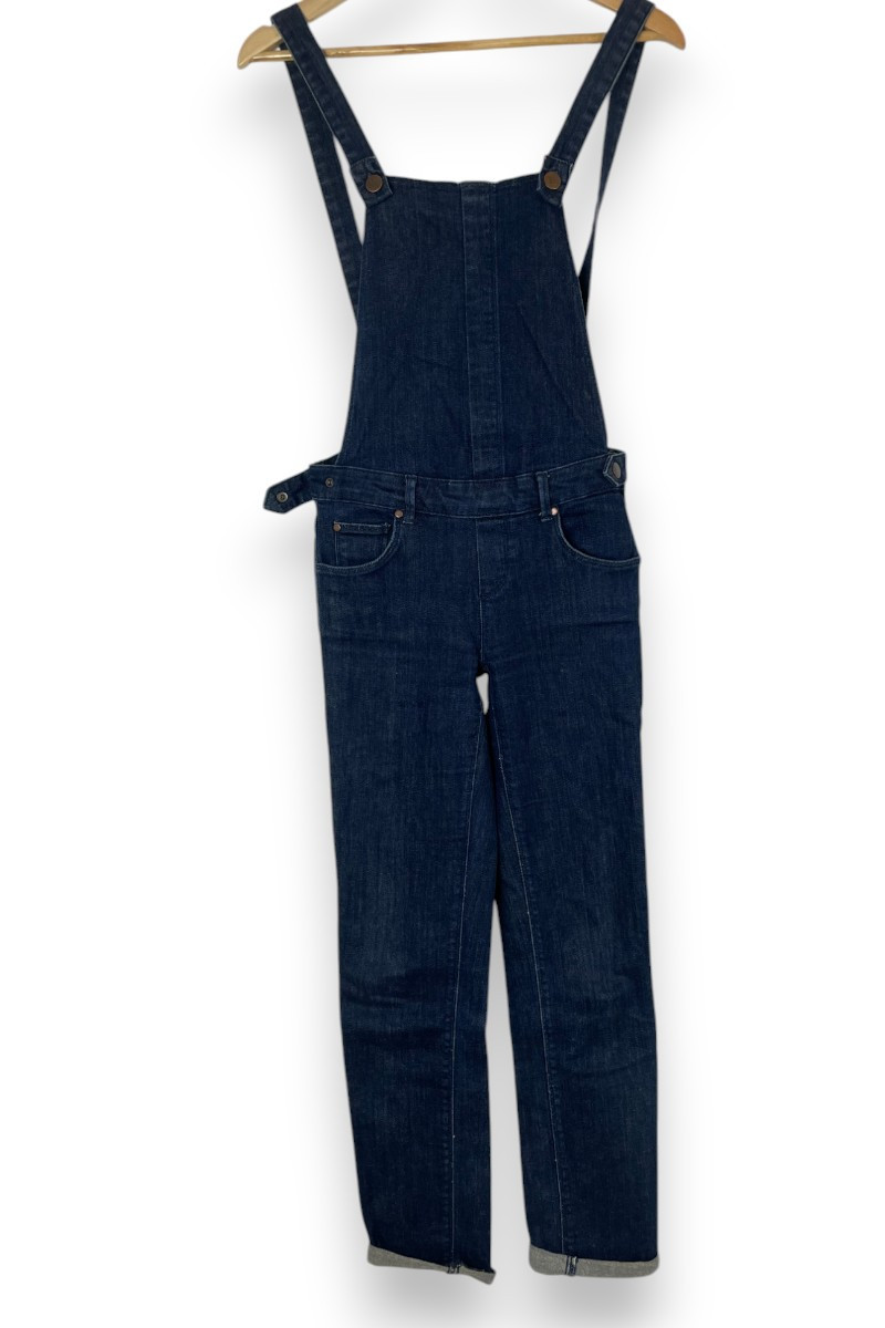 Salopette en jean brut – Style vintage revisité