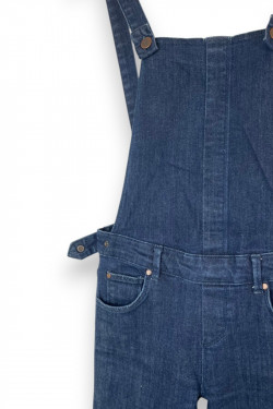 Salopette en jean brut – Style vintage revisité