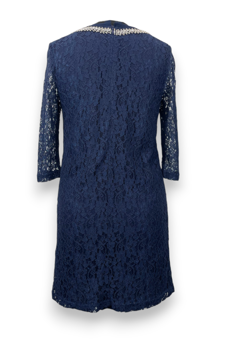 Robe dentelle, modèle Clémence Suncoo, T1